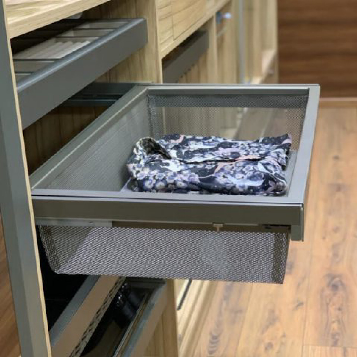 EC6D508C-97B2-488F-A389-A6274C8EE162